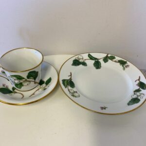 Bing og Grøndahl højhankskop med kagetallerken, hjemmemalet motiv 75kr