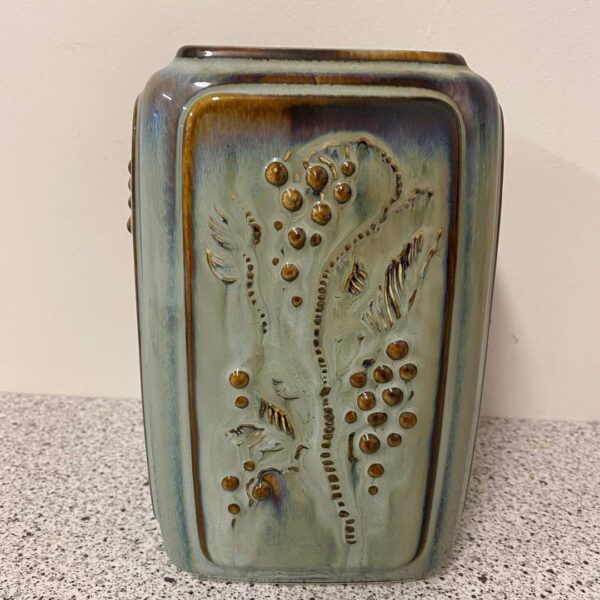 Bing og Grøndahl vase nr 7319 Copenhagen Stoneware 1. sort. H 19,5 cm 600kr. - Image 2