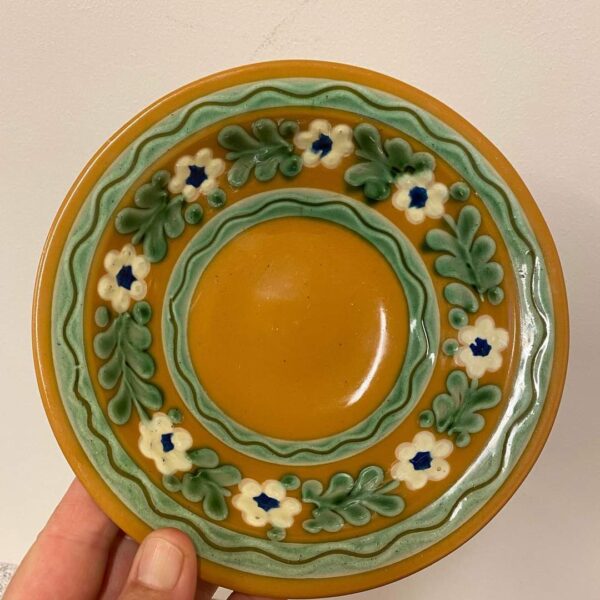 Fine svenske keramikskåle 2 stk h 5 cm dia 17,5 cm 40kr. pr stk. begge har revner i glasuren. 4 stk i størrelse h 4,5 cm dia 12 cm vejl.pris 35kr. pr stk. fra HJO Sweden. #multiloppen - Image 2