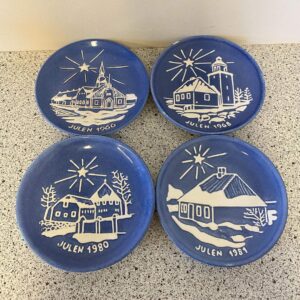 Johgus platter 1966, 1968, 1980 og 1981, dia 16 cm vejl.pris 20kr. pr stk #multiloppen