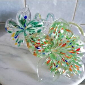 Meget smukke store glasblomster til borddekoration | vejl.pris kr. 45 stk eller kr. 75 samlet. #unikkelopper
