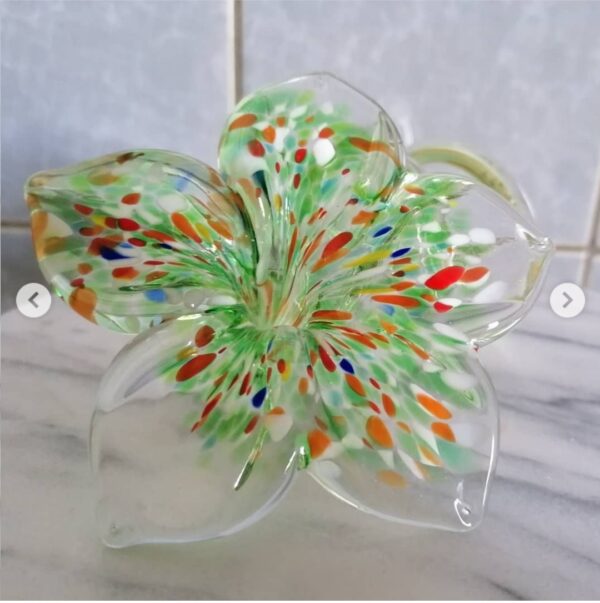Meget smukke store glasblomster til borddekoration | vejl.pris kr. 45 stk eller kr. 75 samlet. #unikkelopper - Image 2