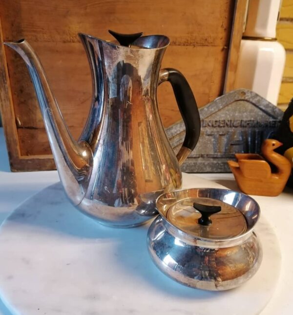 Lækkert sæt fra Cohr Denmark. Sukker og kaffe. I meget flot stand vejl.pris kr. 145 samlet #unikkelopper